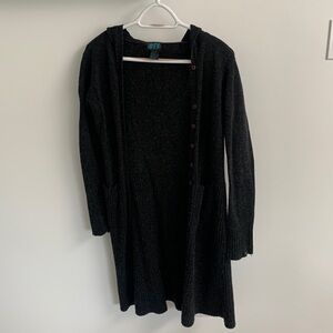 Long DEX cardigan.